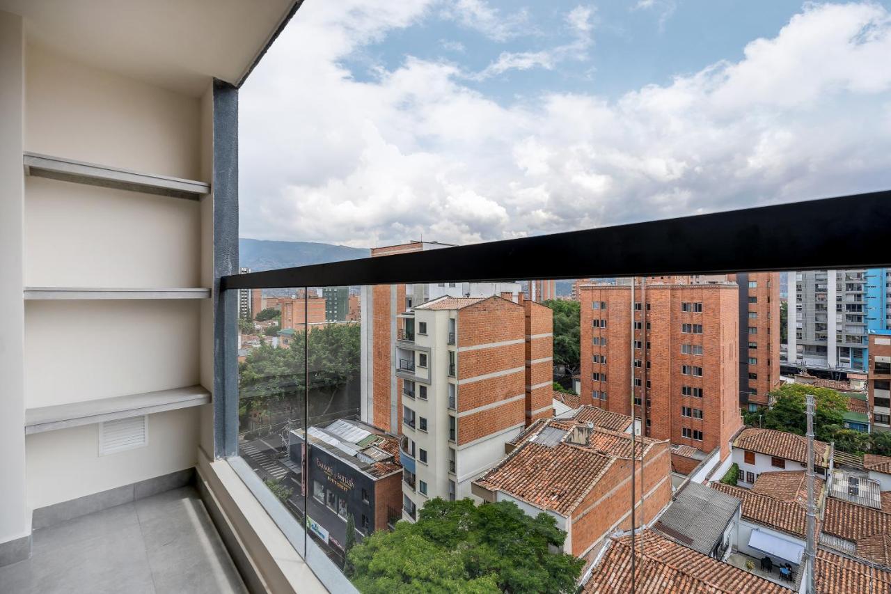Apartamentos Housy Laureles Medellin Exterior photo
