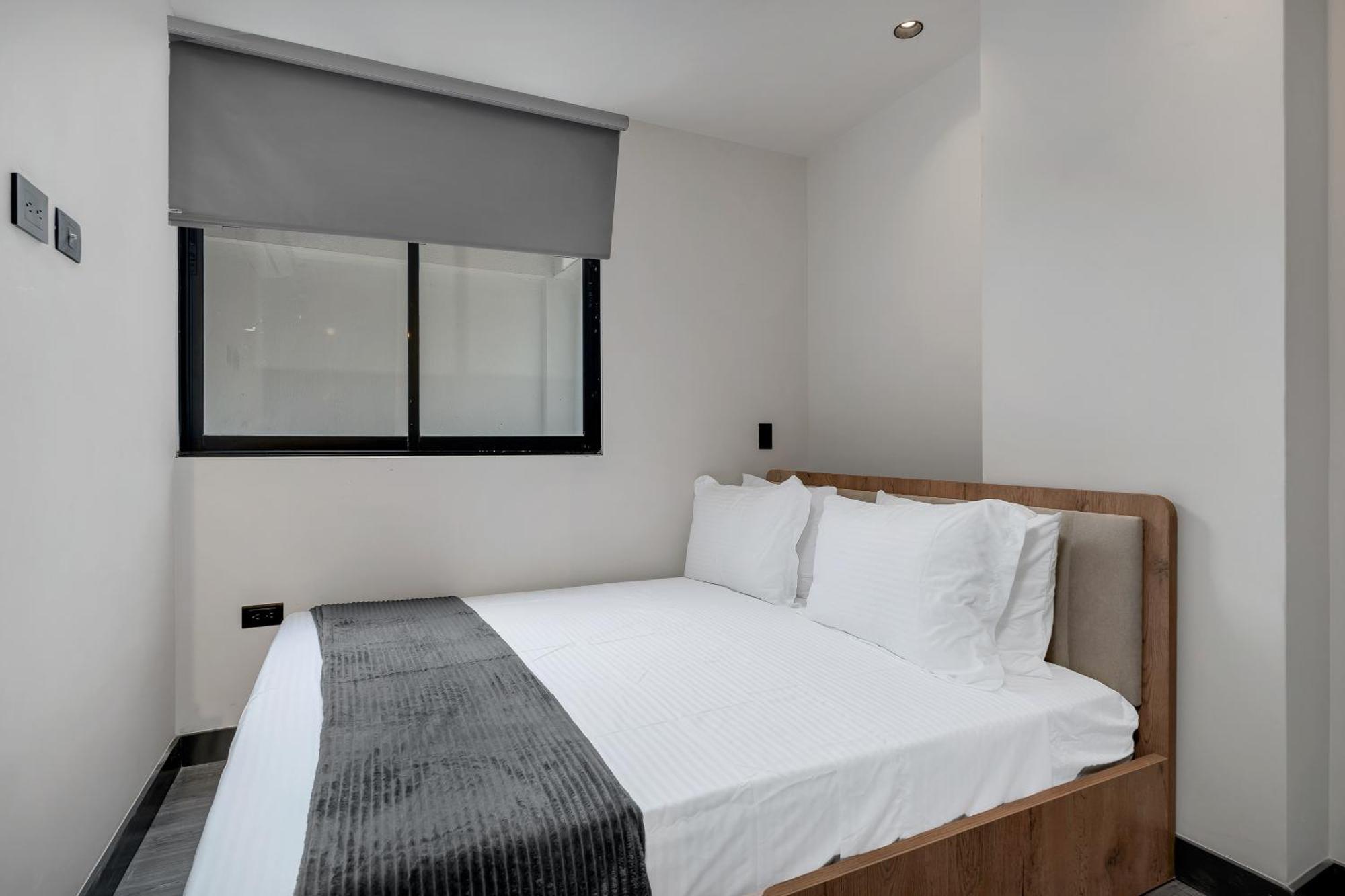 Apartamentos Housy Laureles Medellin Exterior photo