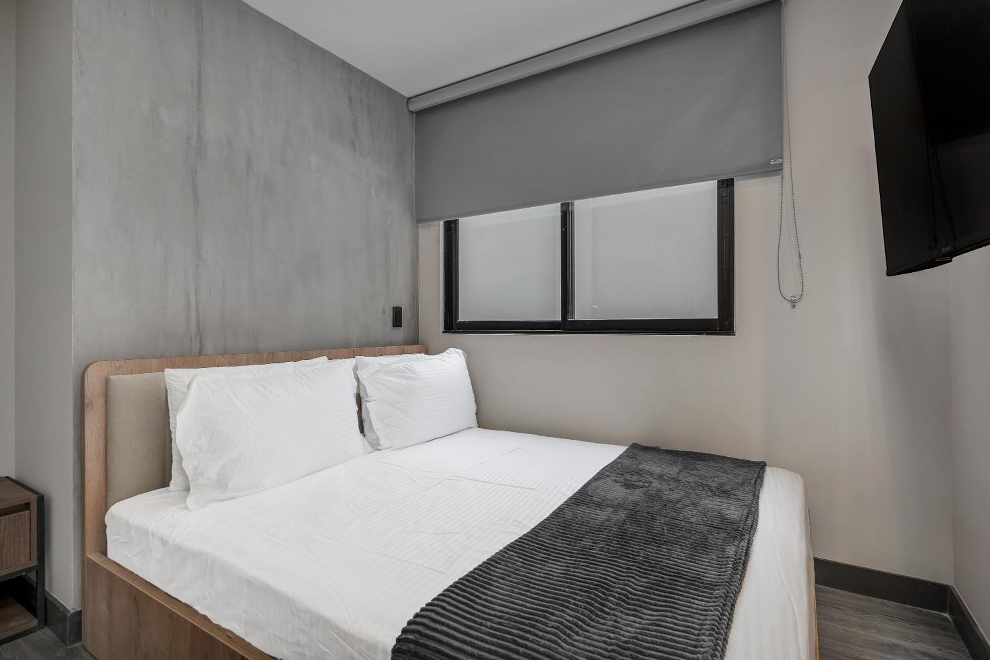 Apartamentos Housy Laureles Medellin Exterior photo