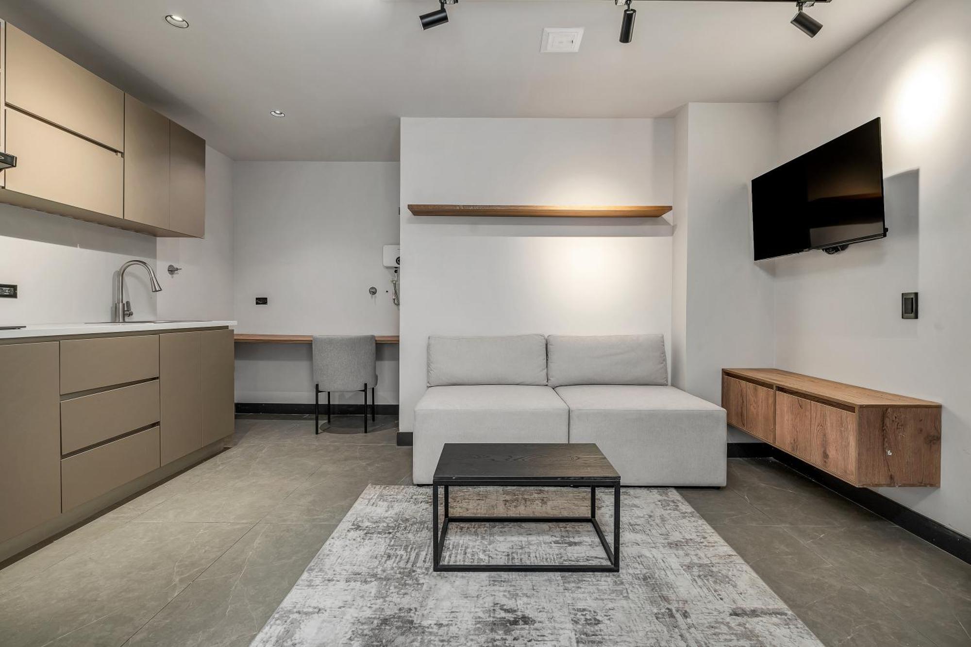 Apartamentos Housy Laureles Medellin Exterior photo